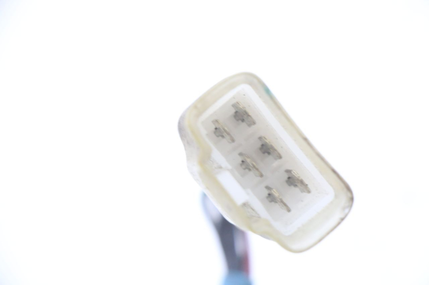 photo de WYŁĄCZNIK ZAPŁONU KYMCO DINK 4T 50 (2007 - 2018) - Zbliżenie techniczne