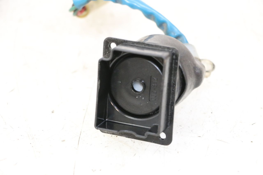 photo de WYŁĄCZNIK ZAPŁONU KYMCO DINK STREET 125 (2009 - 2014) - Inny kąt widzenia