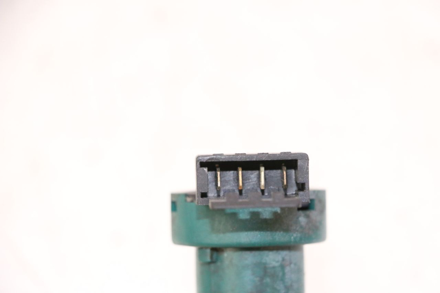 photo de WYŁĄCZNIK ZAPŁONU PIAGGIO LXV 4T 50 (2009 - 2013) - Szczegół części