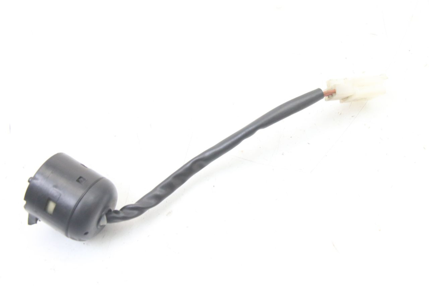 photo de WYŁĄCZNIK ZAPŁONU MBK OVETTO ONE 2T 50 (2013 - 2017) - Inny kąt widzenia