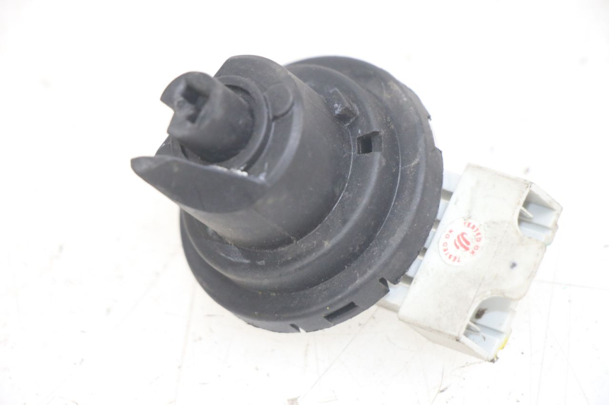 photo de WYŁĄCZNIK ZAPŁONU PIAGGIO MEDLEY 125 (2016 - 2023) - Widok główny