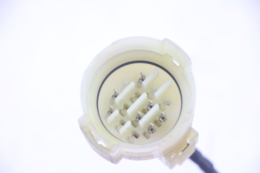 photo de WYŁĄCZNIK ZAPŁONU PIAGGIO MP3 500 (2016 - 2018) - Szczegół części