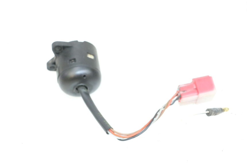 photo de WYŁĄCZNIK ZAPŁONU YAMAHA NEO'S NEOS 2T 50 (1998 - 2007) - Inny kąt widzenia