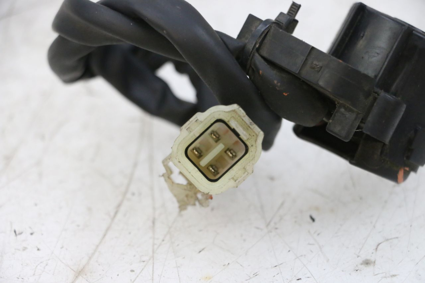 photo de WYŁĄCZNIK ZAPŁONU HONDA NSR R 125 (1994 - 2003) - Inny kąt widzenia