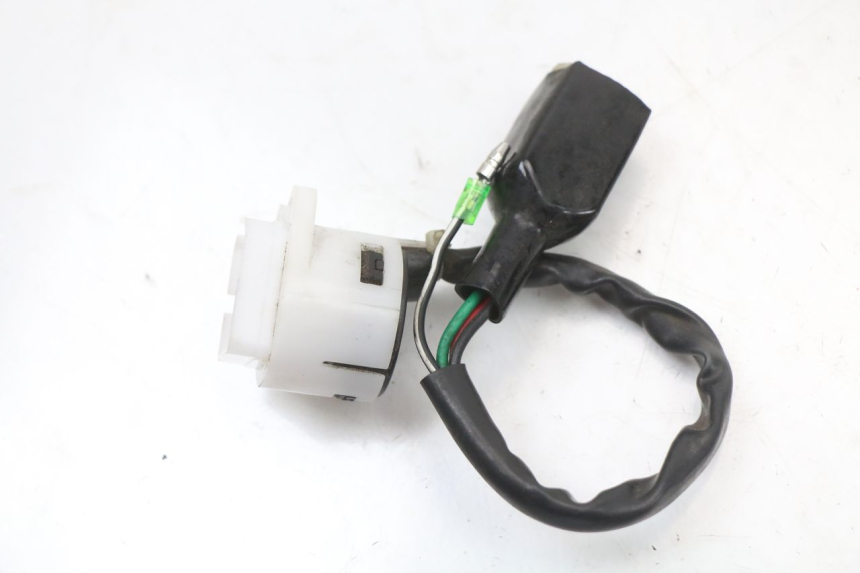 photo de WYŁĄCZNIK ZAPŁONU JM MOTORS OLDIES 4T 50 (2010 - 2020) - Zoom stanu zużycia