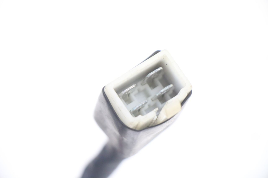 photo de WYŁĄCZNIK ZAPŁONU PEUGEOT CITYSTAR 125 (2011 - 2017) - Zbliżenie techniczne