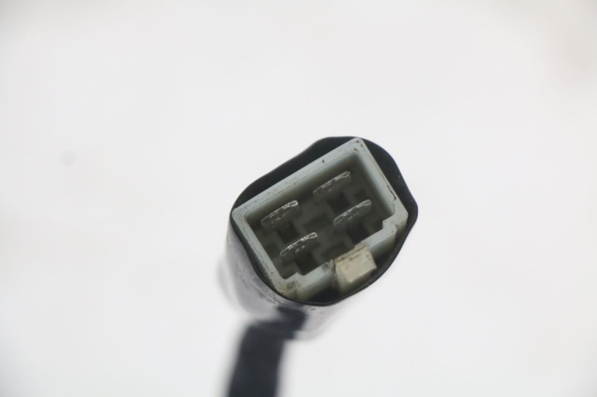 photo de WYŁĄCZNIK ZAPŁONU PEUGEOT KISBEE 2T 50 (2010 - 2017) - Zbliżenie techniczne