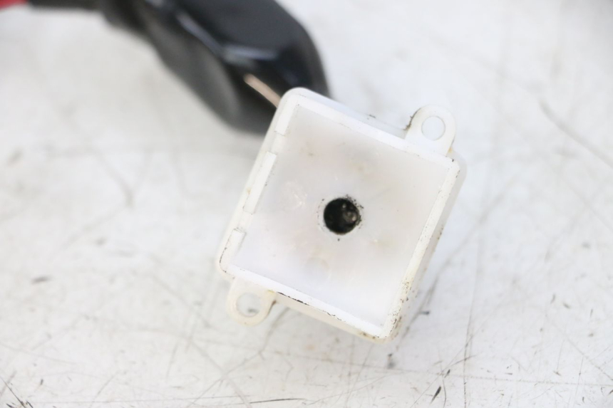 photo de WYŁĄCZNIK ZAPŁONU PEUGEOT VIVACITY 125 (2010 - 2017) - Zoom stanu zużycia