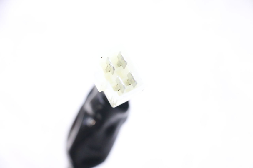 photo de WYŁĄCZNIK ZAPŁONU PEUGEOT VIVACITY 125 (2010 - 2017) - Inny kąt widzenia