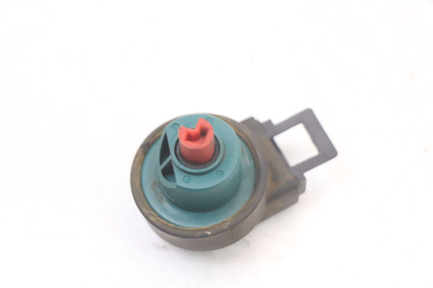 photo de WYŁĄCZNIK ZAPŁONU PIAGGIO BEVERLY 125 (1998 - 2005) - Szczegół części