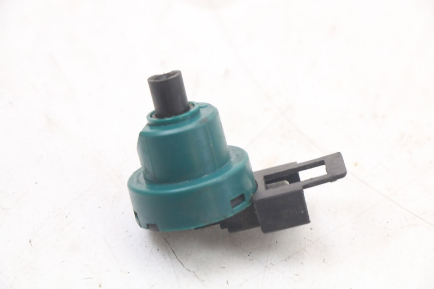 photo de WYŁĄCZNIK ZAPŁONU PIAGGIO NEW TYPHOON 50 (2010 - 2017) - Inny kąt widzenia