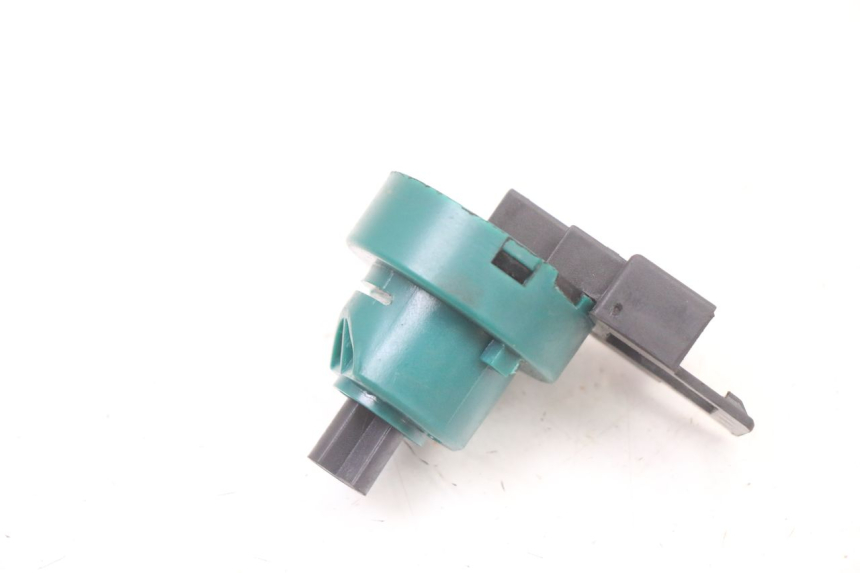 photo de WYŁĄCZNIK ZAPŁONU PIAGGIO NRG POWER PUREJET 50 (2018 - 2021) - Widok główny