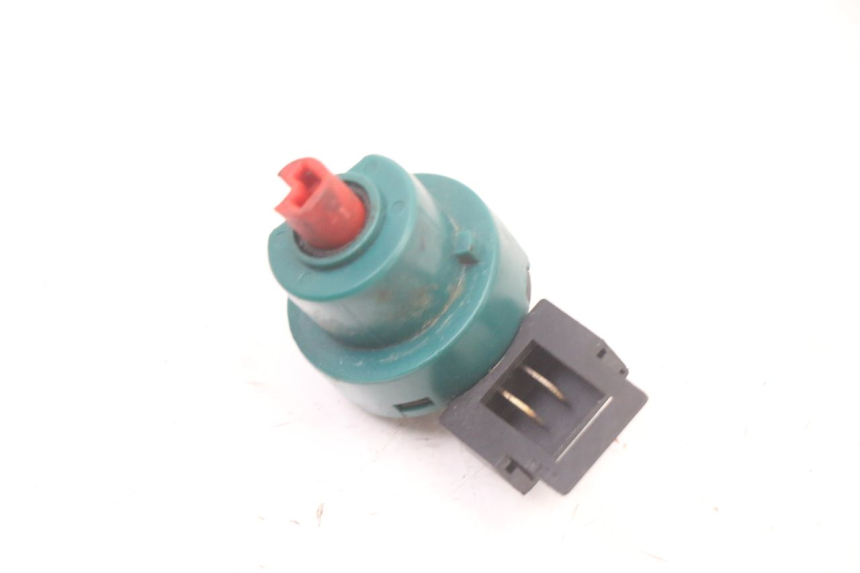 photo de WYŁĄCZNIK ZAPŁONU PIAGGIO VESPA LX IE 125 (2010 - 2012) - Inny kąt widzenia