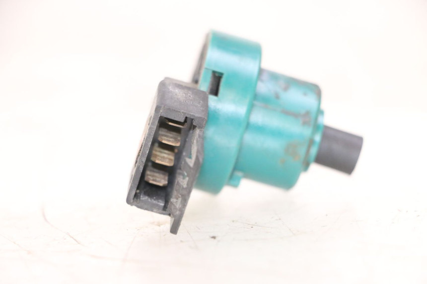 photo de WYŁĄCZNIK ZAPŁONU PIAGGIO VESPA S 2T 50 (2007 - 2014) - Szczegół części