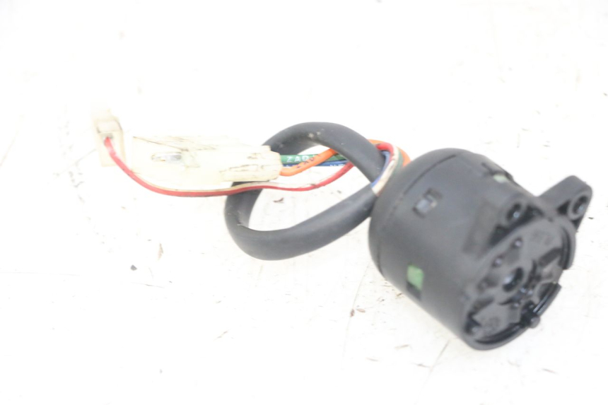 photo de WYŁĄCZNIK ZAPŁONU APRILIA RALLY AC 50 (1995 - 2004) - Widok główny