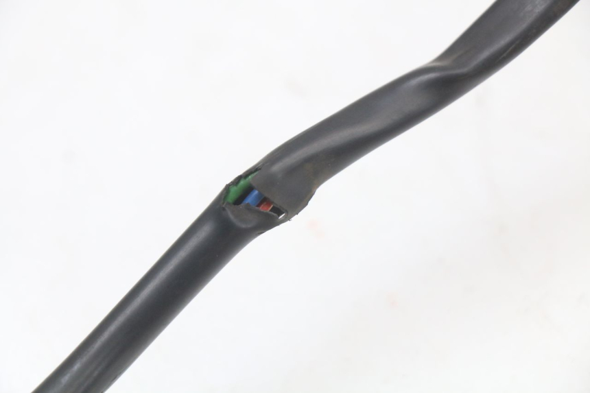 photo de WYŁĄCZNIK ZAPŁONU APRILIA RS 50 (2006 - 2010) - Inny kąt widzenia