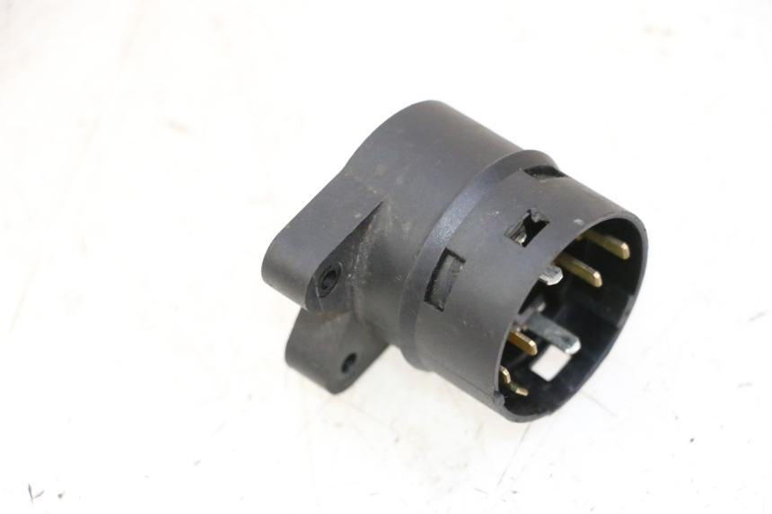 photo de WYŁĄCZNIK ZAPŁONU PEUGEOT SATELIS 125 (2006 - 2009) - Szczegół części