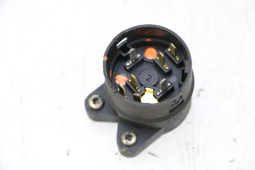 photo de WYŁĄCZNIK ZAPŁONU PEUGEOT SATELIS 125 (2006 - 2009) - Widok główny