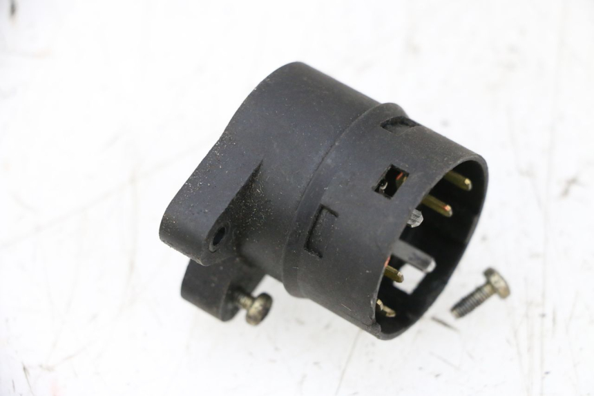 photo de WYŁĄCZNIK ZAPŁONU PEUGEOT SATELIS 125 (2006 - 2009) - Szczegół części