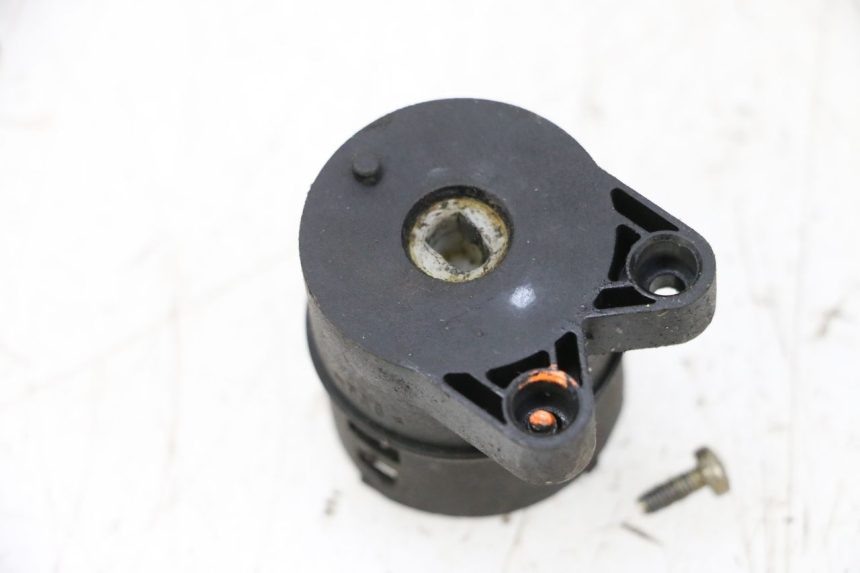 photo de WYŁĄCZNIK ZAPŁONU PEUGEOT SATELIS 125 (2006 - 2009) - Zoom stanu zużycia