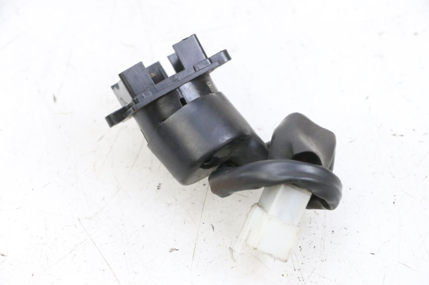 photo de WYŁĄCZNIK ZAPŁONU PEUGEOT SPEEDFIGHT 4 4T EFI 50 (2021 - 2025) - Inny kąt widzenia