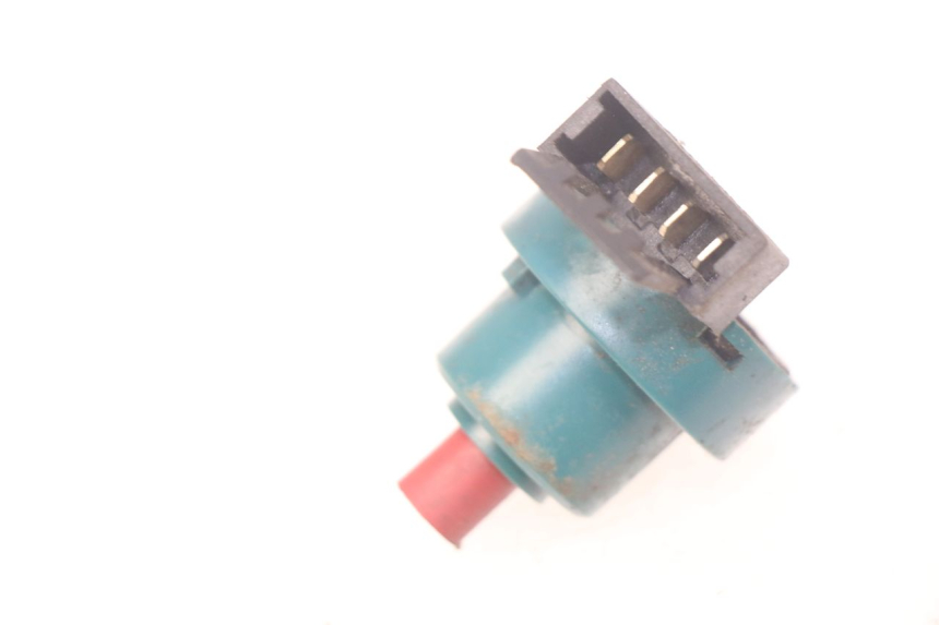 photo de WYŁĄCZNIK ZAPŁONU APRILIA SR 2T 50 (2012 - 2017) - Zoom stanu zużycia