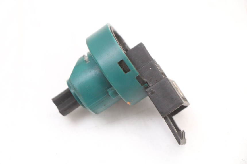 photo de WYŁĄCZNIK ZAPŁONU APRILIA SR 2T 50 (2018 - 2022) - Zoom stanu zużycia