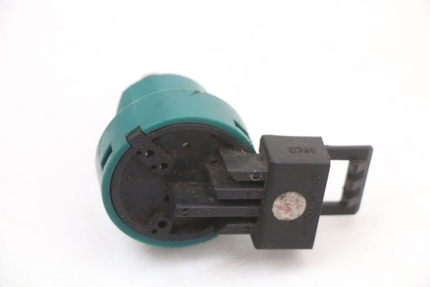 photo de WYŁĄCZNIK ZAPŁONU APRILIA SR 2T 50 (2018 - 2022) - Inny kąt widzenia