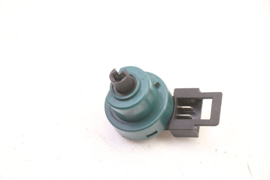 photo de WYŁĄCZNIK ZAPŁONU PIAGGIO SUPER LX 125 (2000 - 2003) - Szczegół części