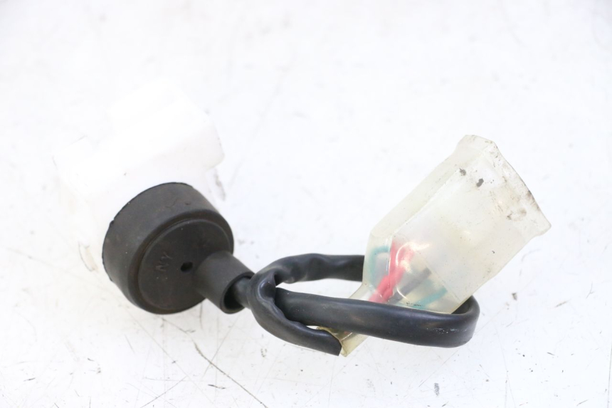 photo de WYŁĄCZNIK ZAPŁONU SYM FIDDLE 3 III 50 (2014 - 2020) - Zoom stanu zużycia