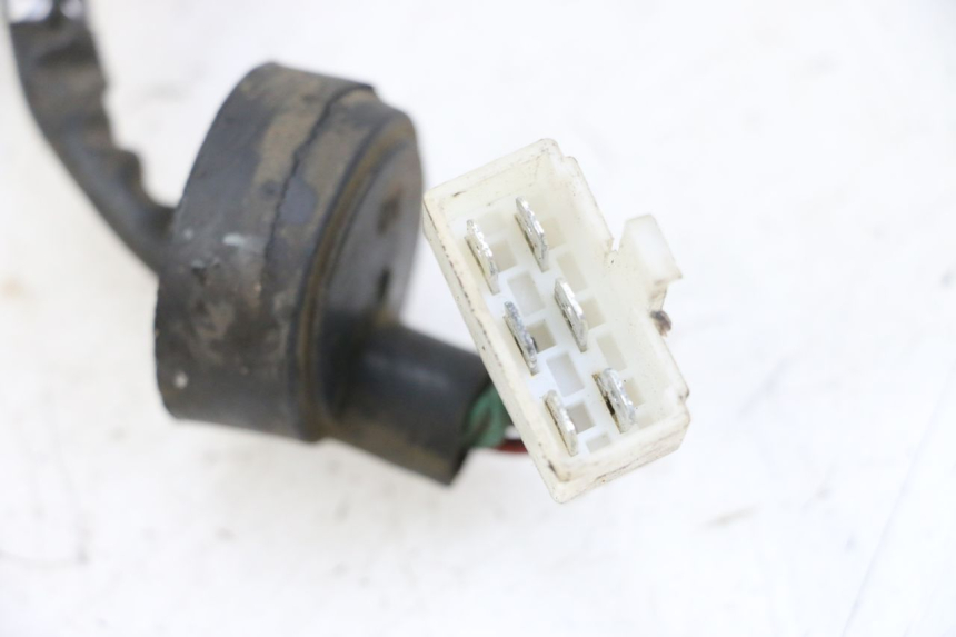 photo de WYŁĄCZNIK ZAPŁONU SYM ORBIT 2 4T 50 (2018 - 2022) - Zbliżenie techniczne