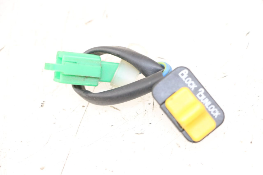 photo de WYŁĄCZNIK ZAPŁONU SYM ORBIT 2 4T 50 (2008 - 2017) - Widok główny