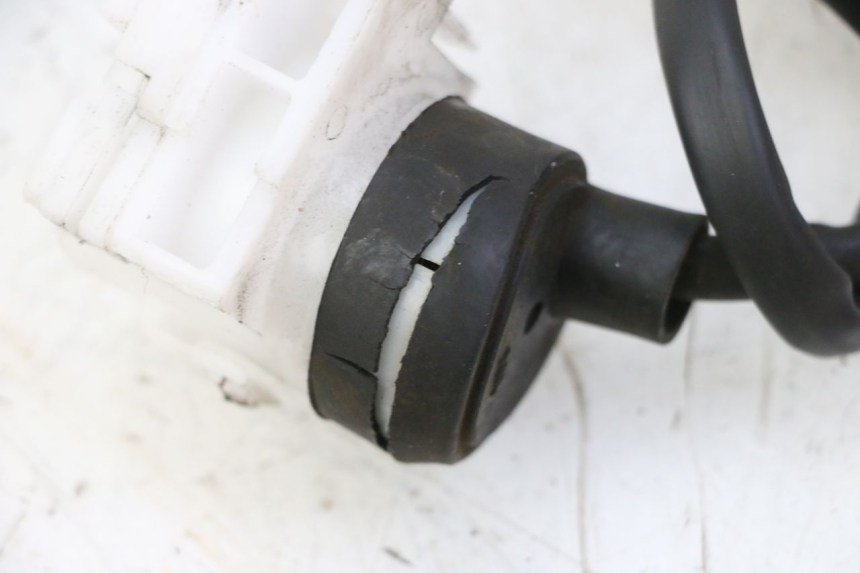 photo de WYŁĄCZNIK ZAPŁONU PEUGEOT TWEET 4T 50 (2018 - 2022) - Zbliżenie techniczne