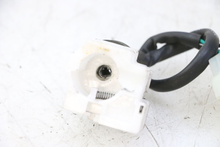 photo de WYŁĄCZNIK ZAPŁONU PEUGEOT TWEET 4T 50 (2018 - 2022) - Punkty mocowania