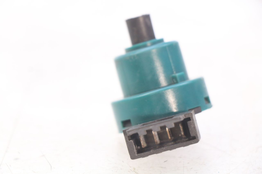 photo de WYŁĄCZNIK ZAPŁONU PIAGGIO VESPA PRIMAVERA 2T 50 (2013 - 2018) - Szczegół części