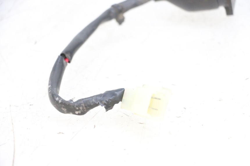 photo de WYŁĄCZNIK ZAPŁONU DAELIM VJ ROADWIN FI 125 (2008 - 2017) - Inny kąt widzenia