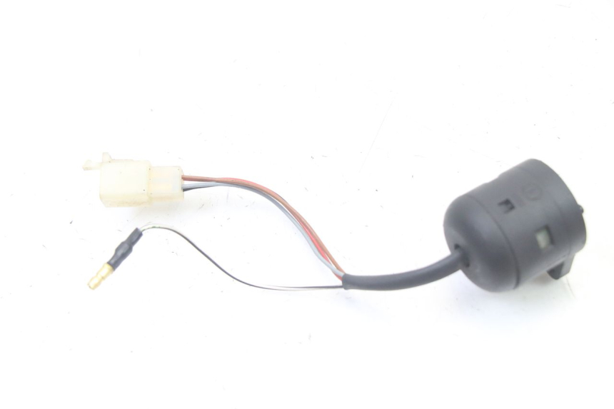 photo de WYŁĄCZNIK ZAPŁONU YAMAHA WHY 50 (1998 - 2000) - Zbliżenie techniczne