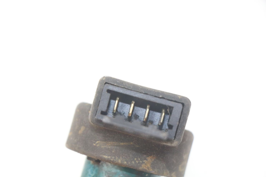 photo de WYŁĄCZNIK ZAPŁONU PIAGGIO X7 125 (2007 - 2013) - Szczegół części