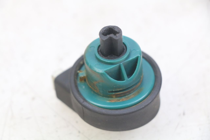 photo de WYŁĄCZNIK ZAPŁONU PIAGGIO XEVO - X EVO 125 (2007 - 2017) - Zoom stanu zużycia