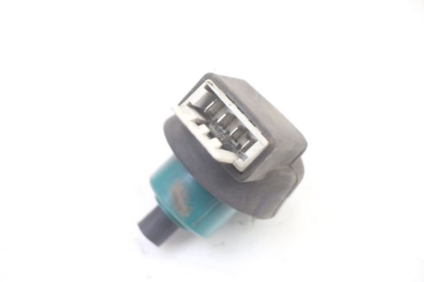 photo de WYŁĄCZNIK ZAPŁONU PIAGGIO XEVO - X EVO 125 (2007 - 2017) - Inny kąt widzenia