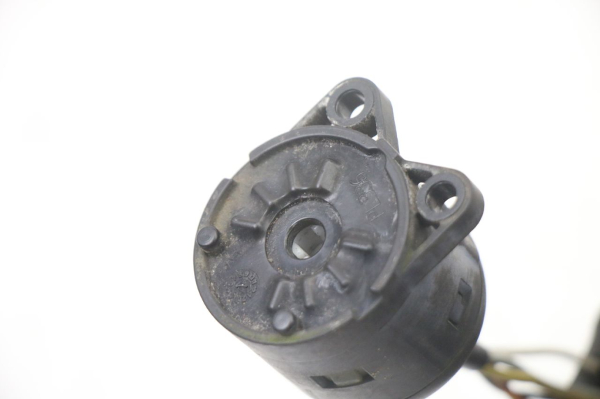 photo de WYŁĄCZNIK ZAPŁONU YAMAHA BW'S NG NEXT GENERATION 50 (1996 - 2003) - Szczegół części