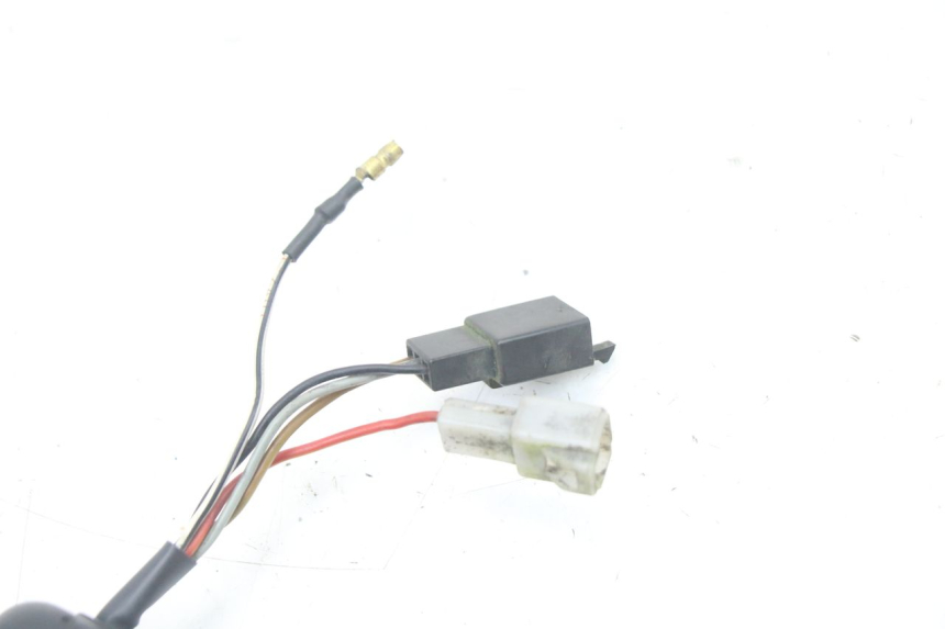 photo de WYŁĄCZNIK ZAPŁONU YAMAHA BW'S NG NEXT GENERATION 50 (1996 - 2003) - Zbliżenie techniczne