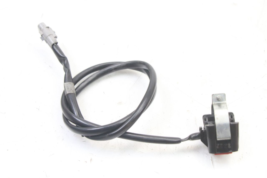 photo de WYŁĄCZNIK ZAPŁONU YAMAHA YZ 125 (2006 - 2016) - Zbliżenie techniczne