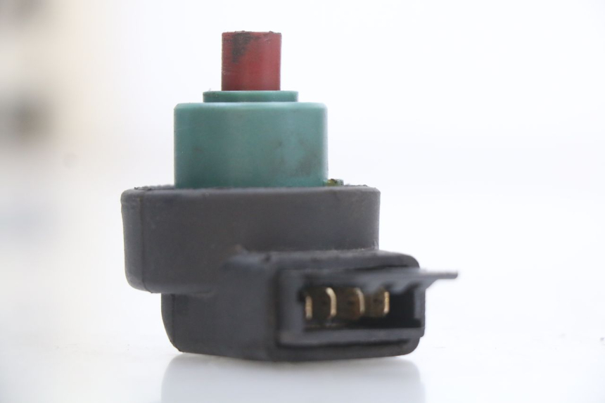 photo de WYŁĄCZNIK ZAPŁONU PIAGGIO ZIP 2T 50 (2009 - 2019) - Zoom stanu zużycia