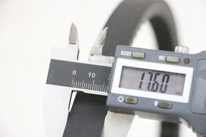 photo de PASEK PEUGEOT ELYSEO 125 (1999 - 2004) - Szczegół części