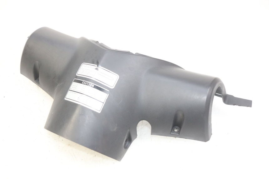 photo de OSŁONA TYLNEJ KIEROWNICY KYMCO AGILITY 16+ 4T 50 (2018 - 2023) - Zbliżenie techniczne