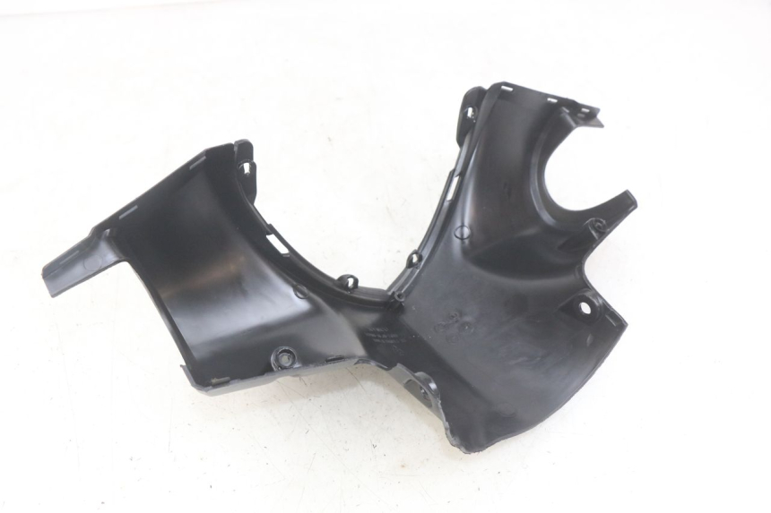 photo de OSŁONA TYLNEJ KIEROWNICY KYMCO AGILITY 16+ 4T 50 (2018 - 2023) - Zbliżenie techniczne