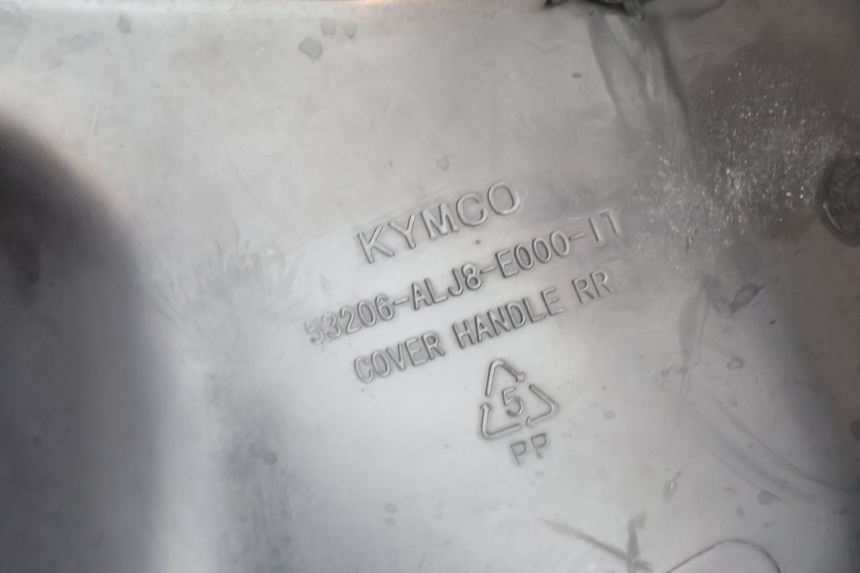 photo de OSŁONA TYLNEJ KIEROWNICY KYMCO AGILITY 16+ 4T 50 (2018 - 2023) - Widok ogólny