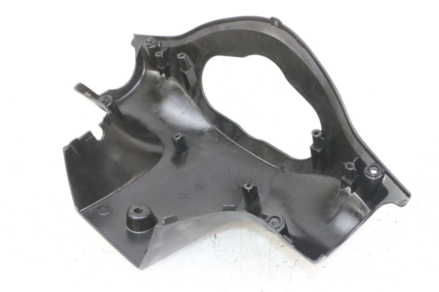 photo de OSŁONA TYLNEJ KIEROWNICY KYMCO AGILITY 4T 50 (2005 - 2018) - Szczegół części