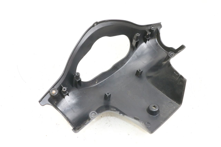 photo de OSŁONA TYLNEJ KIEROWNICY KYMCO AGILITY PREMIUM 50 (2007 - 2010) - Zbliżenie techniczne